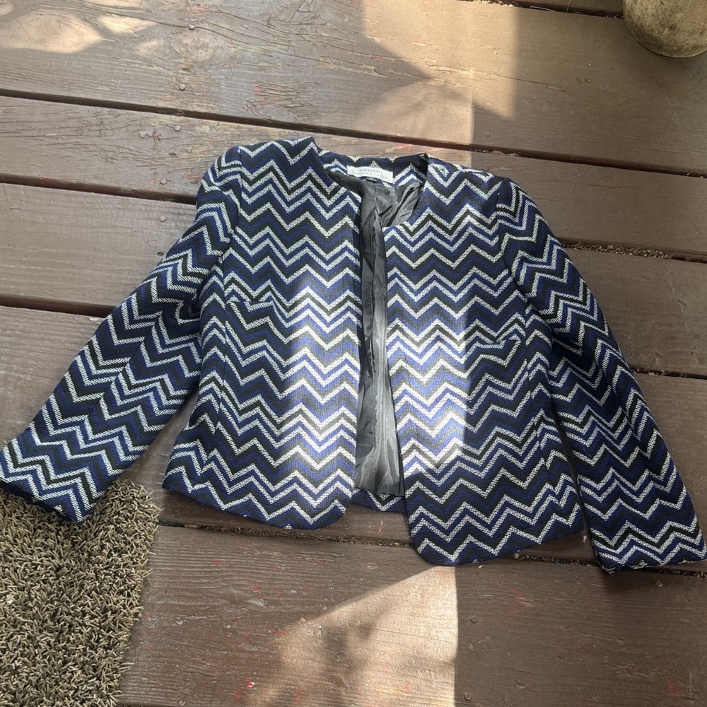 Tahari Navy and White Zigzag Blazer